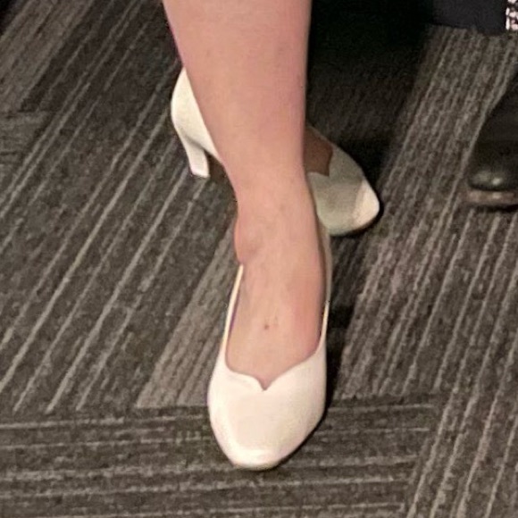 Torta Caliente White Women shoes Size 8W - Picture 9 of 9